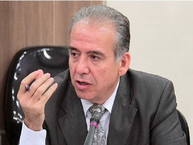 بستن تنگه هرمز در شرایط جنگی حق ماست